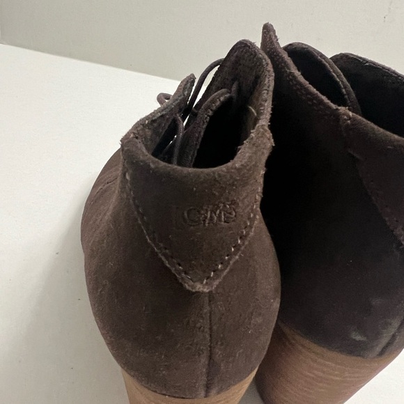 TOMS Lunata Lace Up Bootie in Chocolate Brown Suede - Picture 5 of 9